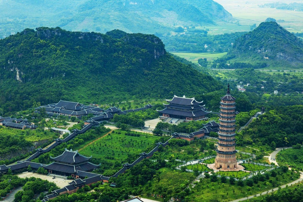 바이딘 사원-짱안-항무어 1일 투어